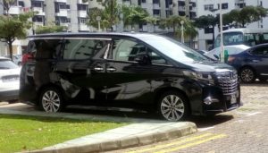 o 4 1 300x171 Toyota Alphard Vellfire Limousine Booking Singapore