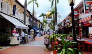 honeycombers kampng glam sultan mosque 300x177 Kampong Glam in Singapore